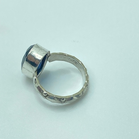 VTG Sterling & Facet Cut Oval Dark Blue Glass Stone Diamond Pattern Band Sz 6.75 - Picture 6 of 10